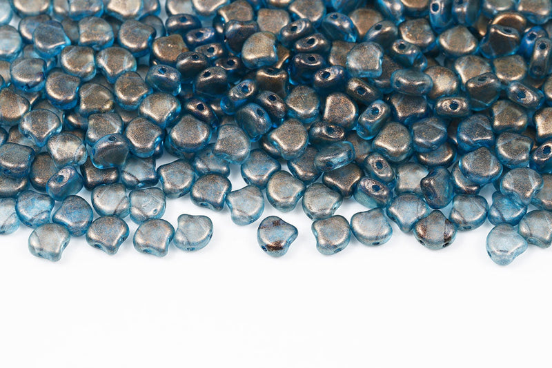 Ginko 7.5×7.5mm Halo Shadows 2-Hole Czech Beads