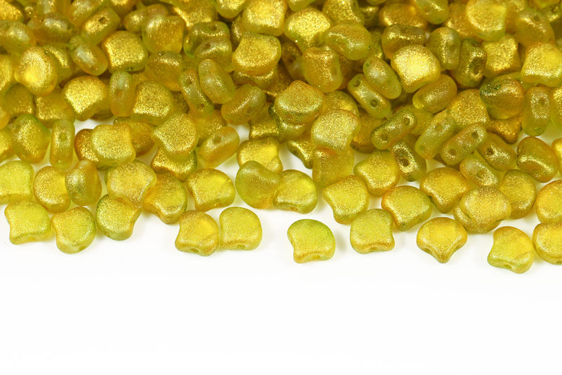 GINKO 7.5×7.5mm Crystal Frozen Green-yellow Matt 2-Hole Czech Beads