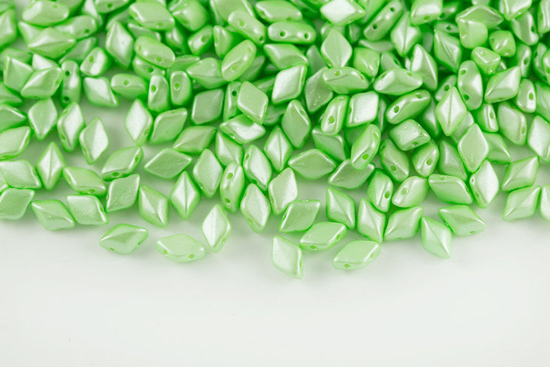 Gemduo 8×5mm Pastel Light Peridot 2-Hole Czech Beads