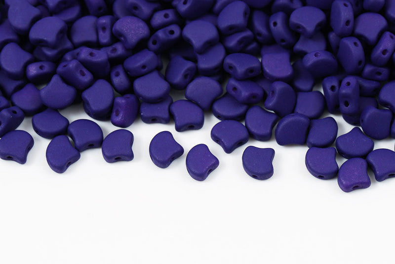 Ginko 7.5×7.5mm Light Matte Dark Violet 2-Hole Czech Beads