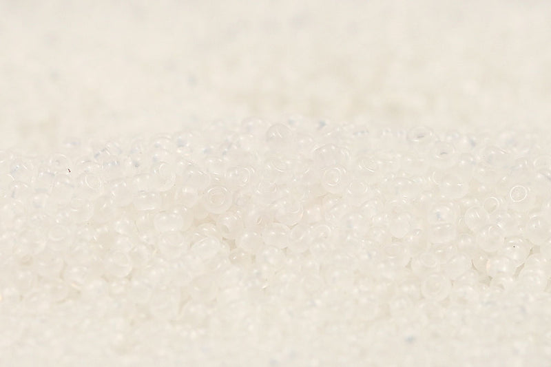 Preciosa Rocailles 15/0 Opal White col.02090