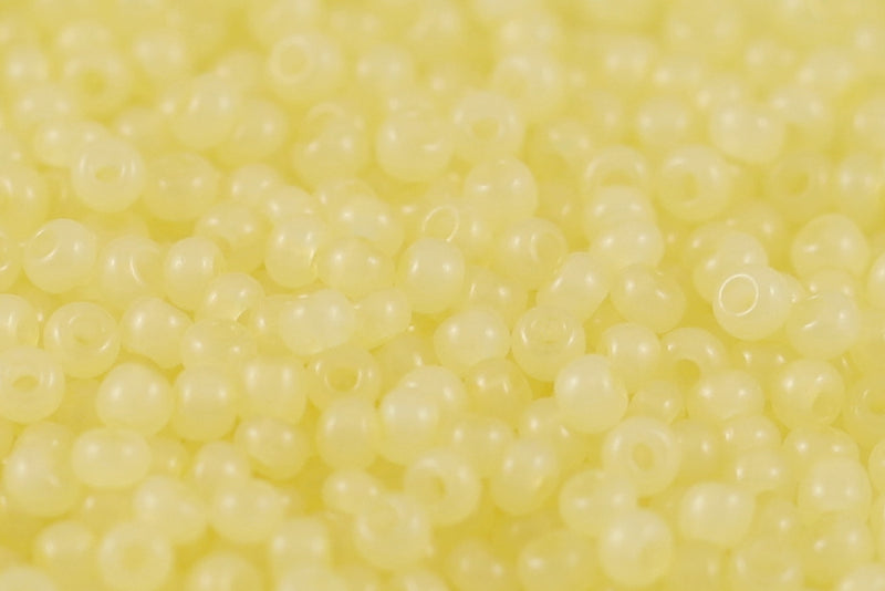 Preciosa Rocailles 11/0 Opal Dyed Lemon col.02281