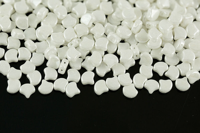 Ginko 7.5×7.5mm Chalk Luster 2-hole Czech Beads
