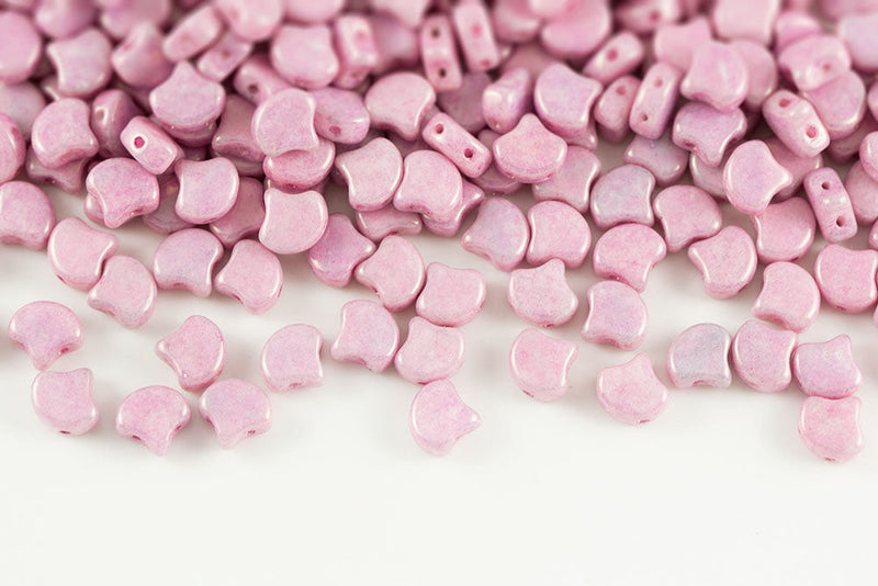 Ginko 7.5×7.5mm Chalk Lila Luster 2-Hole Czech Beads
