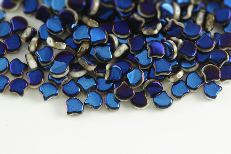 Ginko 7.5×7.5mm Chalk Full Azuro 2-Hole Czech Beads
