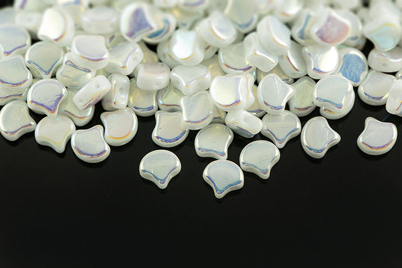 Ginko 7.5×7.5mm Chalk Full Ab 2-Hole Czech Beads