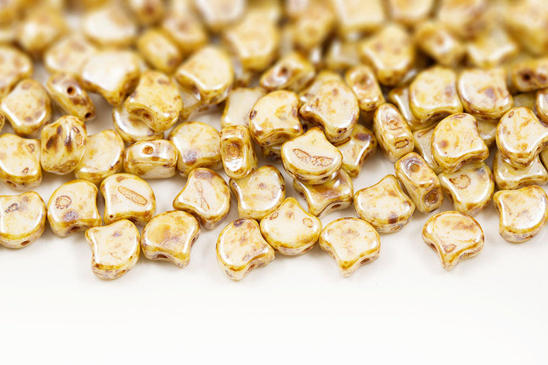 Ginko 7.5×7.5mm Chalk White Glaze 2-Hole Czech Beads