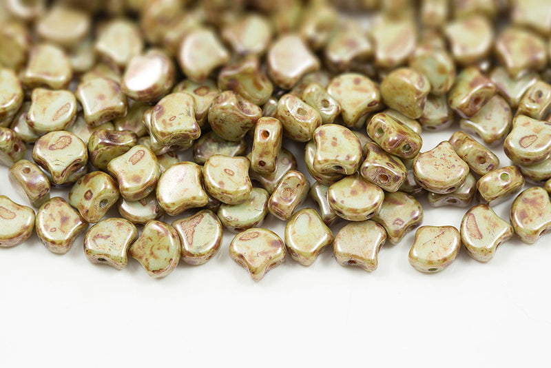 Ginko 7.5×7.5mm Chalk Green Glaze 2-Hole Czech Beads
