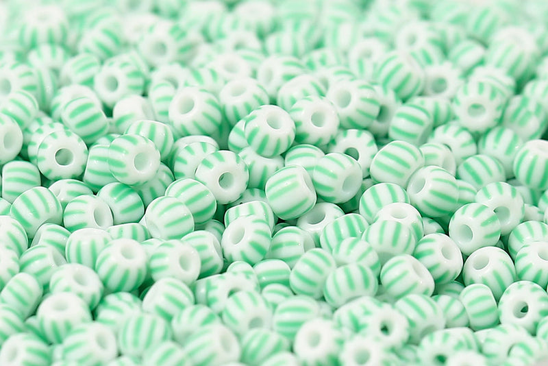 Preciosa Rocailles 8/0 Green Stripes On White Col.03851