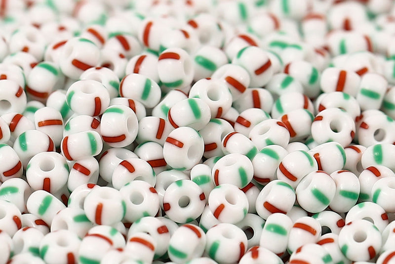 Preciosa Rocailles 6/0 Green&Red Stripes On White Col.03950