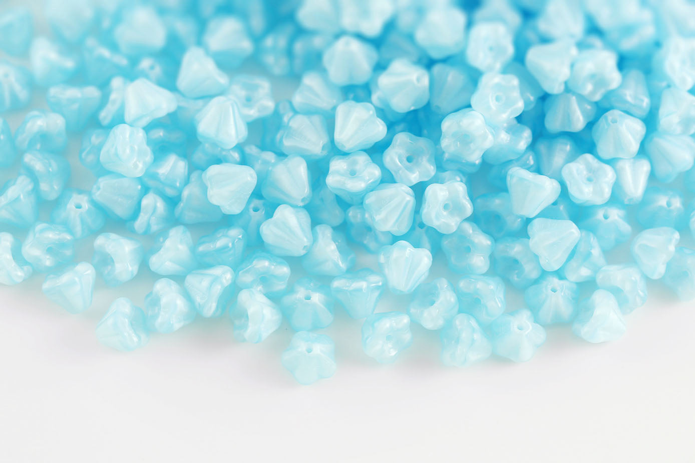 Bell Flowers 4×6mm Silk Aqua 1-Hole Czech Beads
