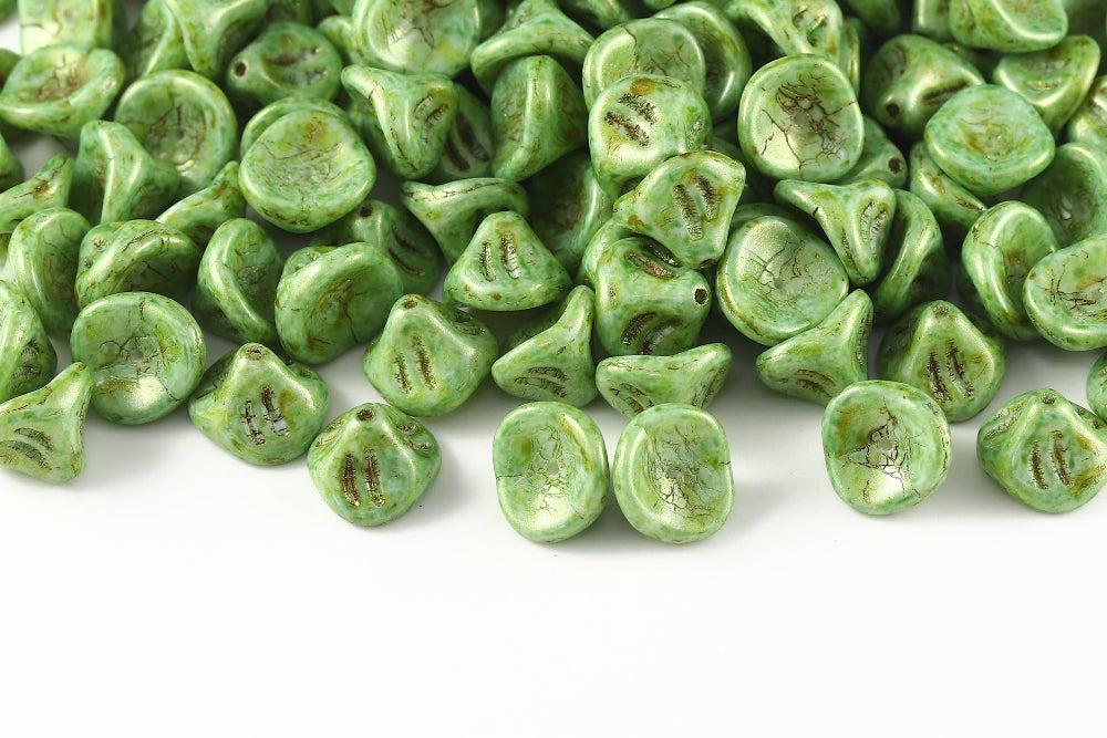 Daylily Flower 8×10mm Alabaster Green Marble 1-Hole Czech Beads