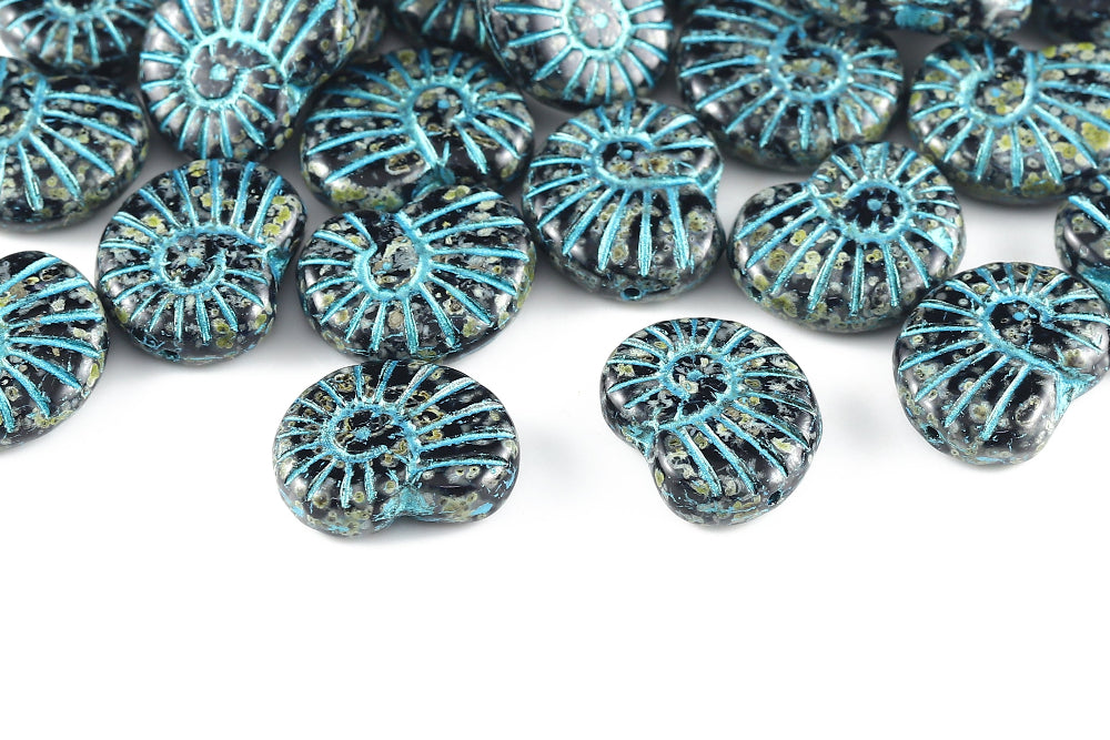 Nautilus 17×13mm Jet Travertin With Blue 1-Hole Czech Beads