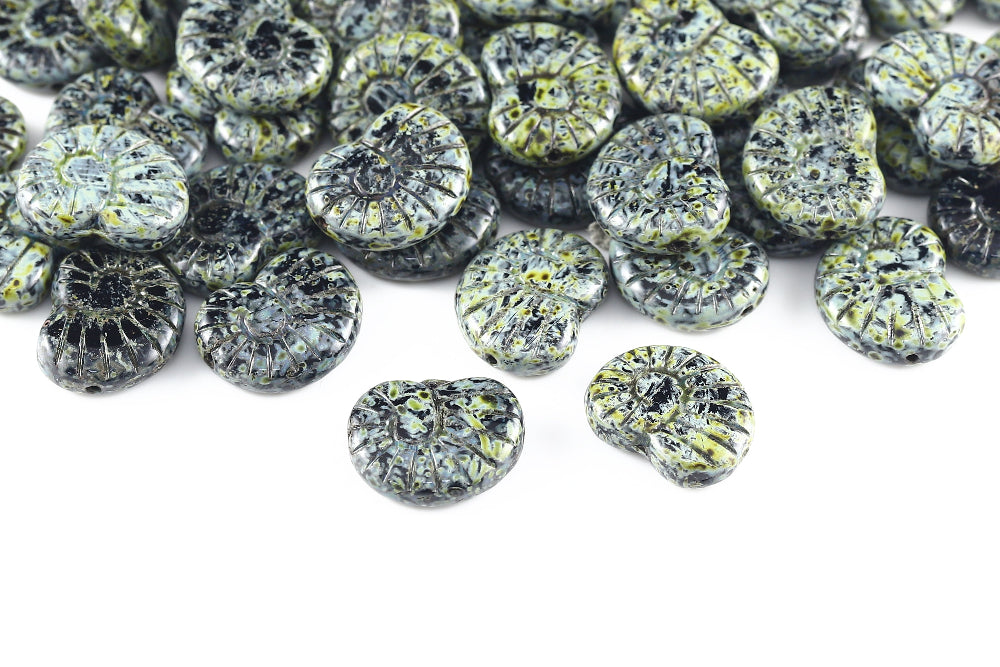 Nautilus 17×13mm Jet Travertin Dark 1-Hole Czech Beads