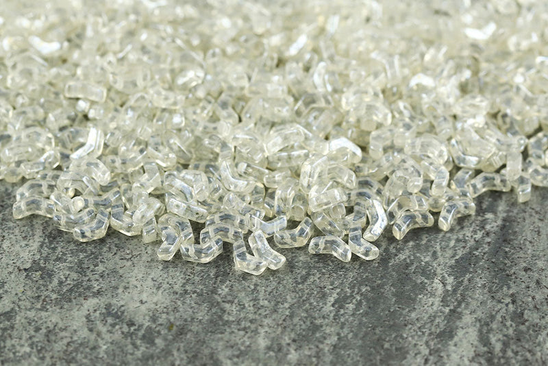 Arrow 8×5mm Crystal Luster 2-Hole Czech Beads