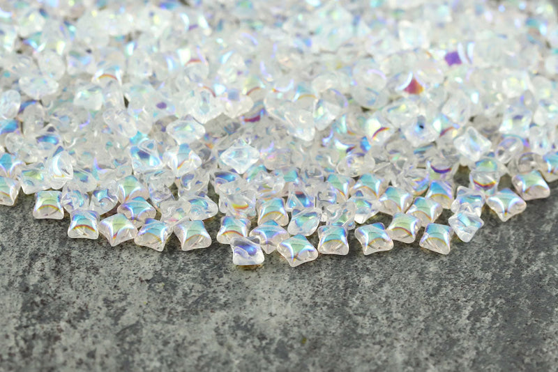 Wibeduo 8×8mm Crystal Ab 2-Hole Czech Beads