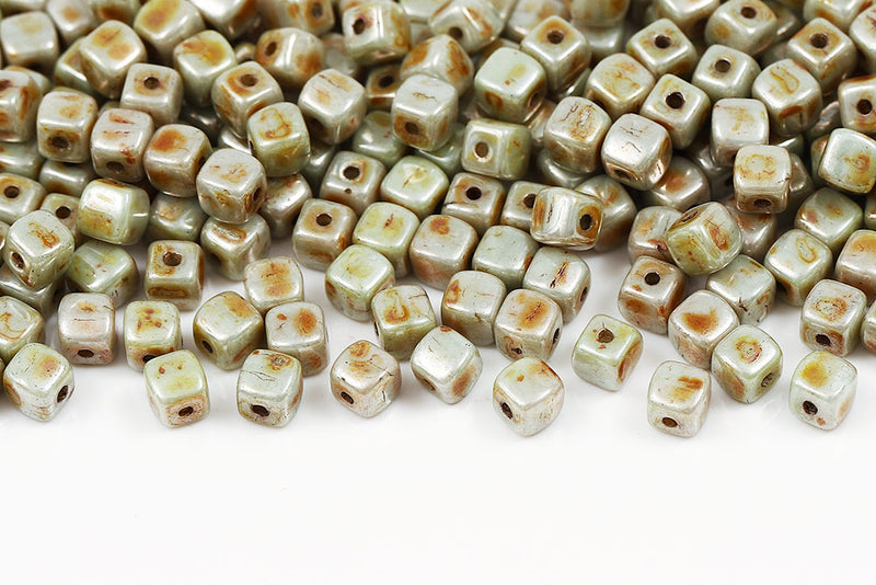 Cube 4×4mm Chalk Green Glaze 1-Hole Czech Beads
