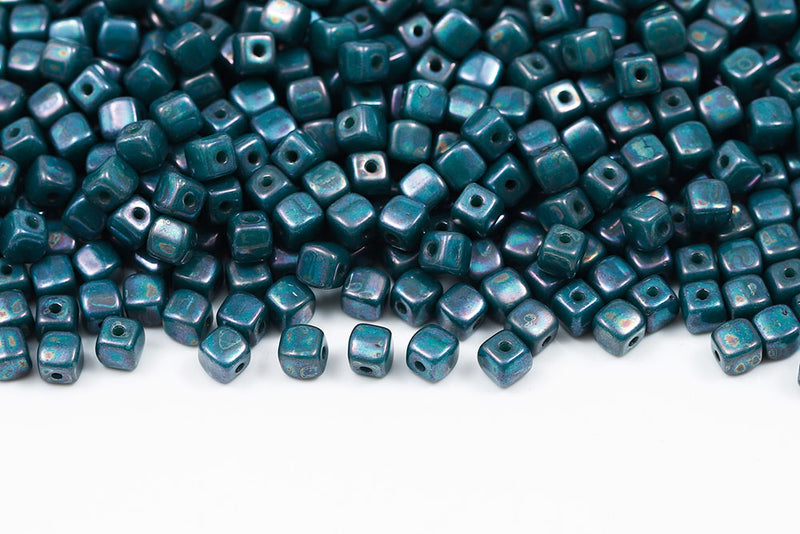 Cube 4×4mm Turquoise Green Nebula 1-Hole Czech Beads
