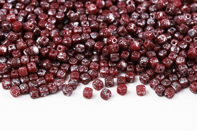 Cube 4×4mm Silver Splash Jujube Red 1-Hole Czech Beads