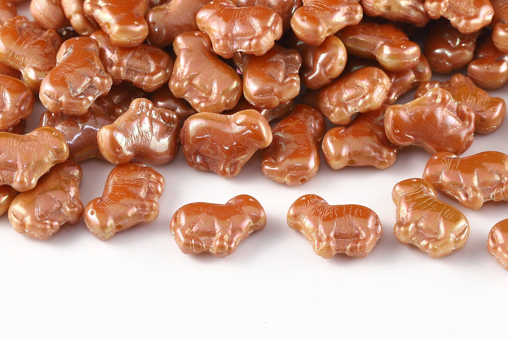 Sheep 15×11mm Alabaster Apricot Full 1-Hole Czech Beads