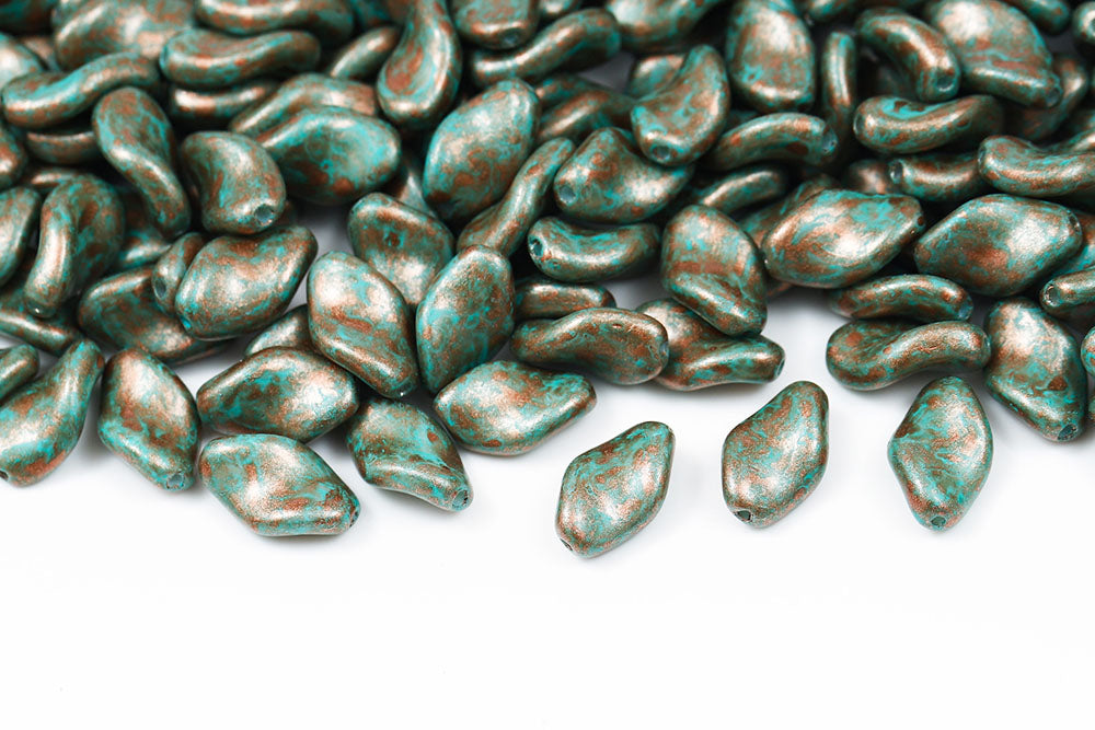 Curved Oval 14×9mm Chalk Green Copper Patch Finish 1-hole Czech Beads