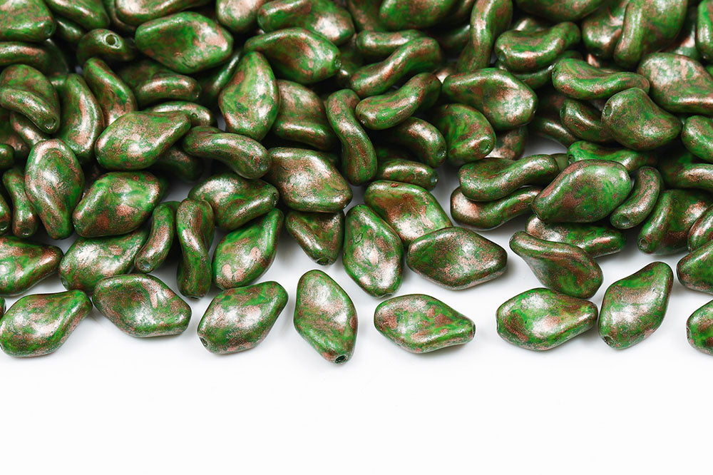 Curved Oval 14×9mm Chalk Peridot Copper Patch Finish 1-hole Czech Beads