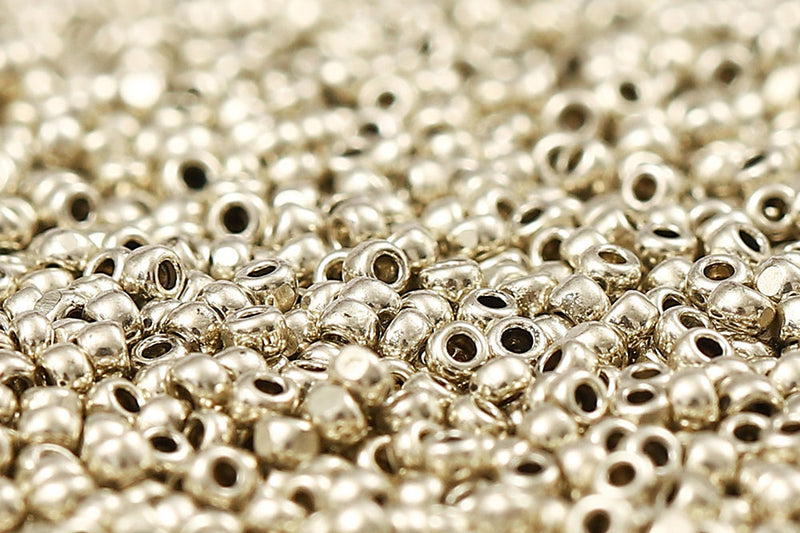Preciosa Charlottes 13/0 Old Silver Metallic Dyed Col.18542
