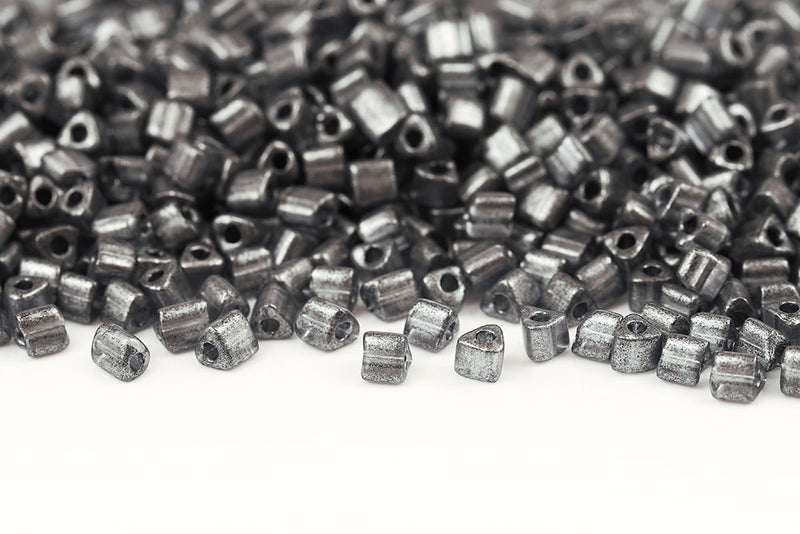 Preciosa Triangles 3.5×3.5mm Gray Matt Metallic Col.18942