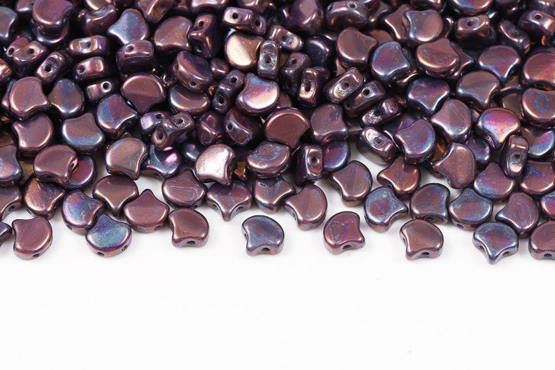 Ginko 7.5×7.5mm Opaque Violet Nebula 2-Hole Czech Beads