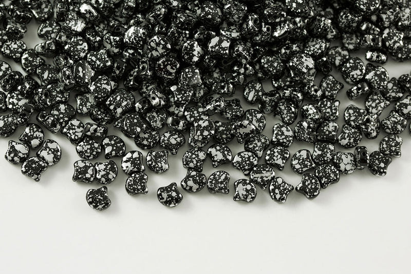Ginko 7.5×7.5mm Silver Splash Jet 2-Hole Czech Beads