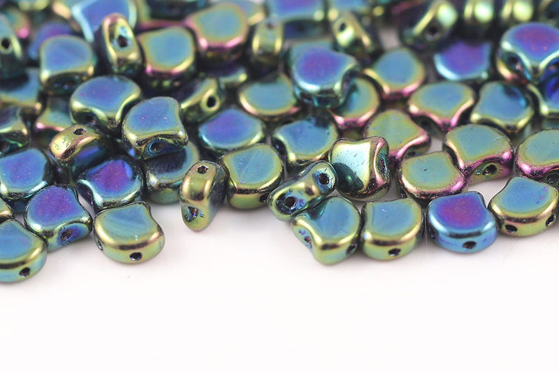 Ginko 7.5×7.5mm Jet Green Iris 2-Hole Czech Beads