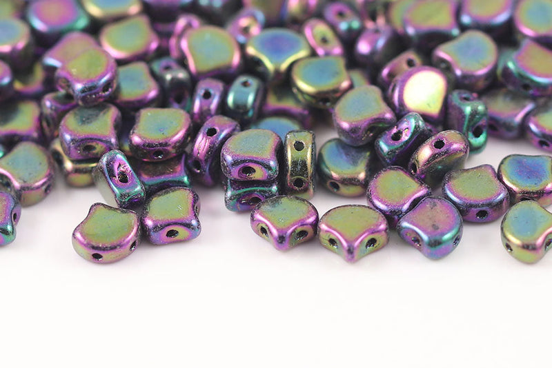 Ginko 7.5×7.5mm Jet Red Iris 2-Hole Czech Beads