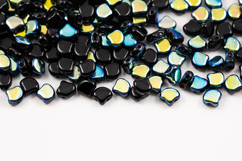 Ginko 7.5×7.5mm Jet Ab 2-Hole Czech Beads