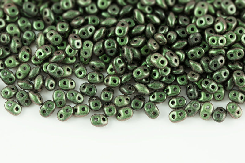 Miniduo 2×4mm Polychrome Chameleon Green 2-Hole Czech Beads