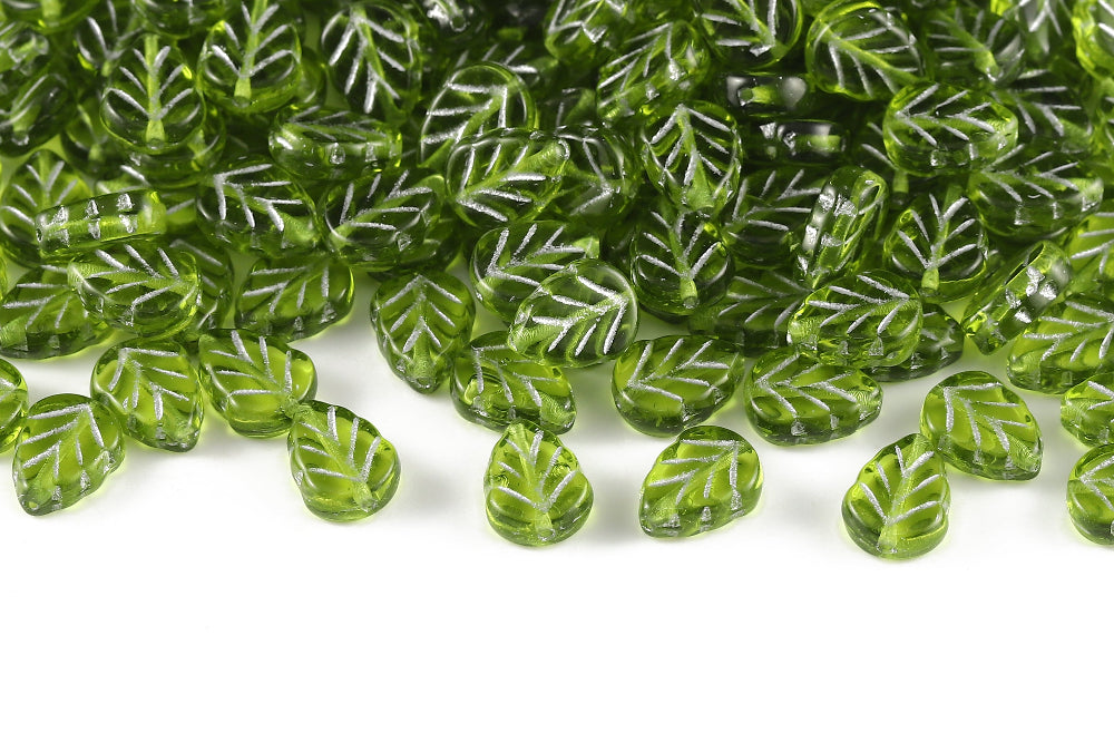 Leaves 10×8mm Olivine With Silver 1-Hole Czech Beads