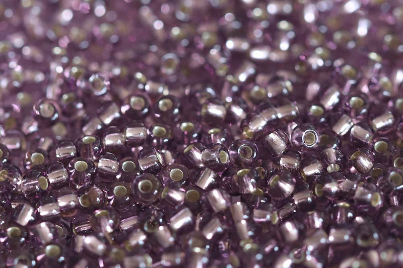 Preciosa Rocailles 10/0 Transparent Light Amethyst Silver Lined col.27010