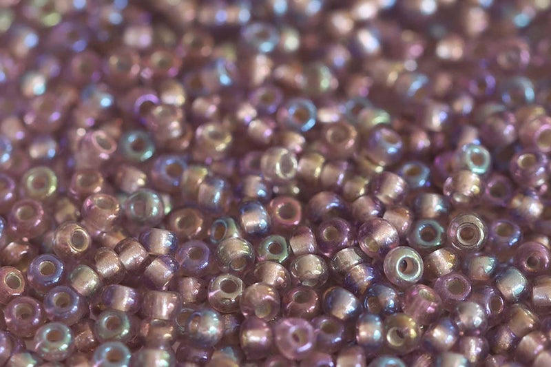 Preciosa Rocailles 10/0 Transparent Light Amethyst Silver Lined Rainbow col.27019