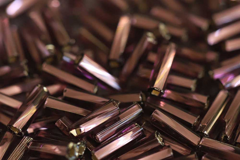 Preciosa Bugles 3″ Transparent Amethyst Silver Lined col.27060