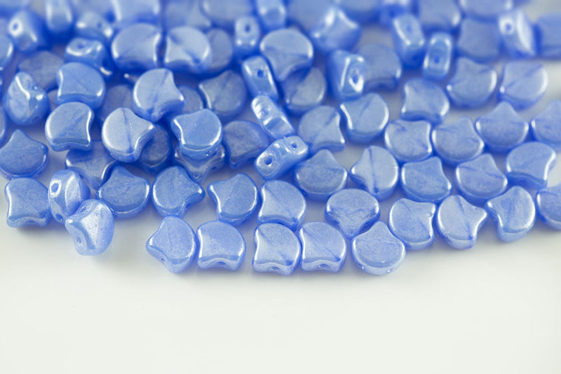 Ginko 7.5×7.5mm Opal Blue White Luster 2-Hole Czech Beads