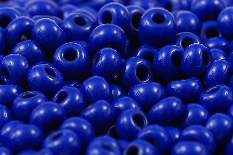 Preciosa Rocailles 8/0 Opaque Medium Blue col.33050