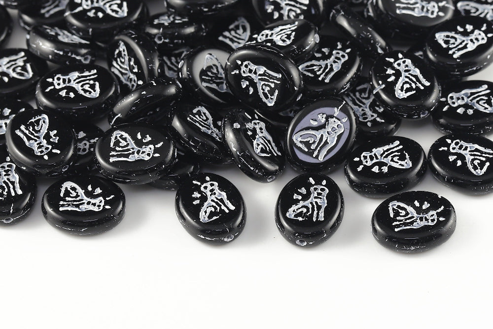 Cat 16×12mm Jet With White 1-Hole Czech Beads
