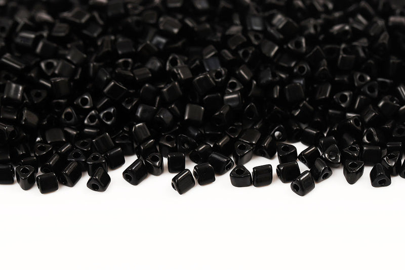 Preciosa Triangles 3.5×3.5mm Jet Col.23980
