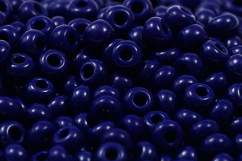 Preciosa Rocailles 8/0 Opaque Navy Blue col.33070