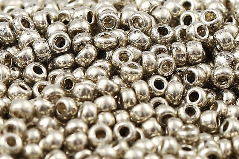 Preciosa Rocailles 11/0 Dark Silver Metallic Dyed Col.18542