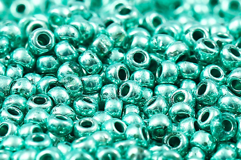 Preciosa Rocailles 11/0 Green Metallic Dyed Col.18558
