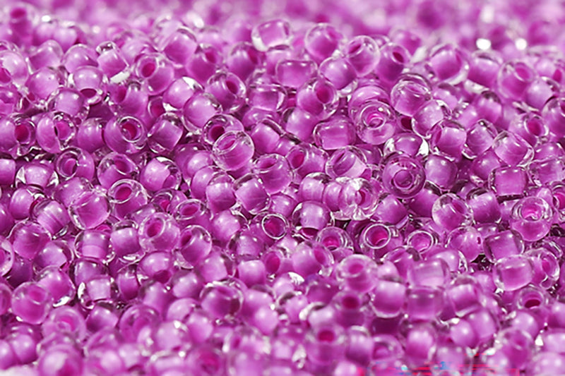 Preciosa Rocailles 11/0 Crystal Purple Lined col.38328