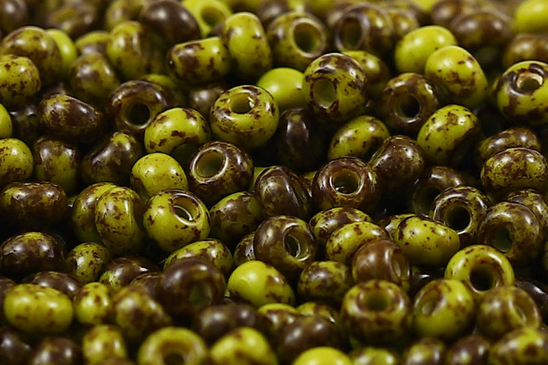 Preciosa Rocailles 6/0 Opaque Green Travertin col.59943