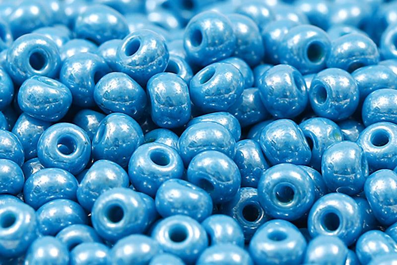 Preciosa Rocailles 11/0 Opaque Turquoise Blue Luster col.68050