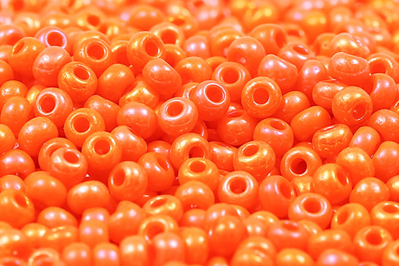 Preciosa Rocailles 8/0 Opaque Dark Orange Rainbow col.94140