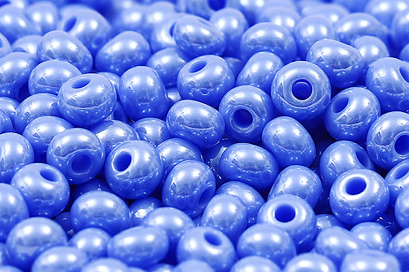 Preciosa Rocailles 11/0 Opaque Light Sapphire Luster col.38020